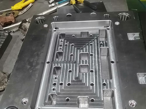 CNC開?？? /></div>
                    <h3>CNC開?？?/h3>
                    <div   id=